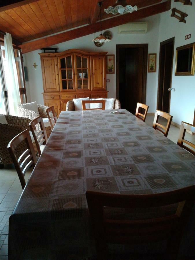 הוילה Villamassargia Casa Pinella מראה חיצוני תמונה